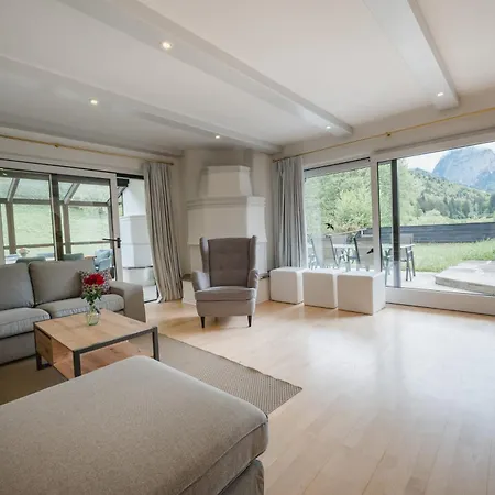 - Seehaus Riessersee *