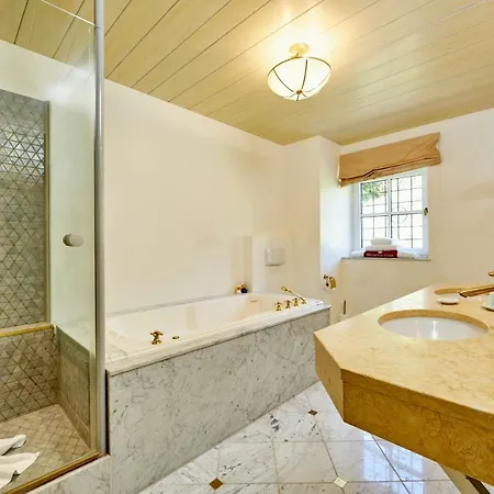 - Seehaus Riessersee جارمش بارتنكيرشن